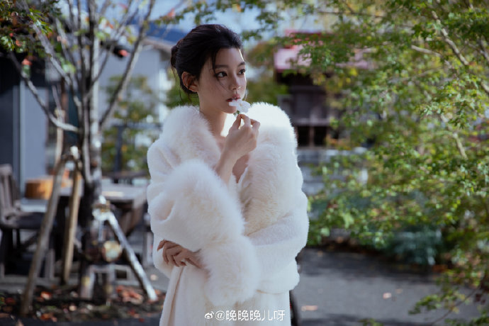 你好，李焕英 封面